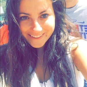 Meet your Posher, Dana